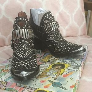Jeffrey Campbell Black Silver Calhoun Booties